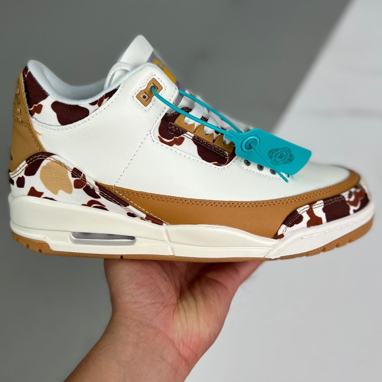 Air Jordan Retro 3 │Neapolitan Desert Duck 56MHLX12