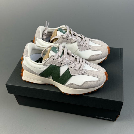 New Balance 327 | HL111200626