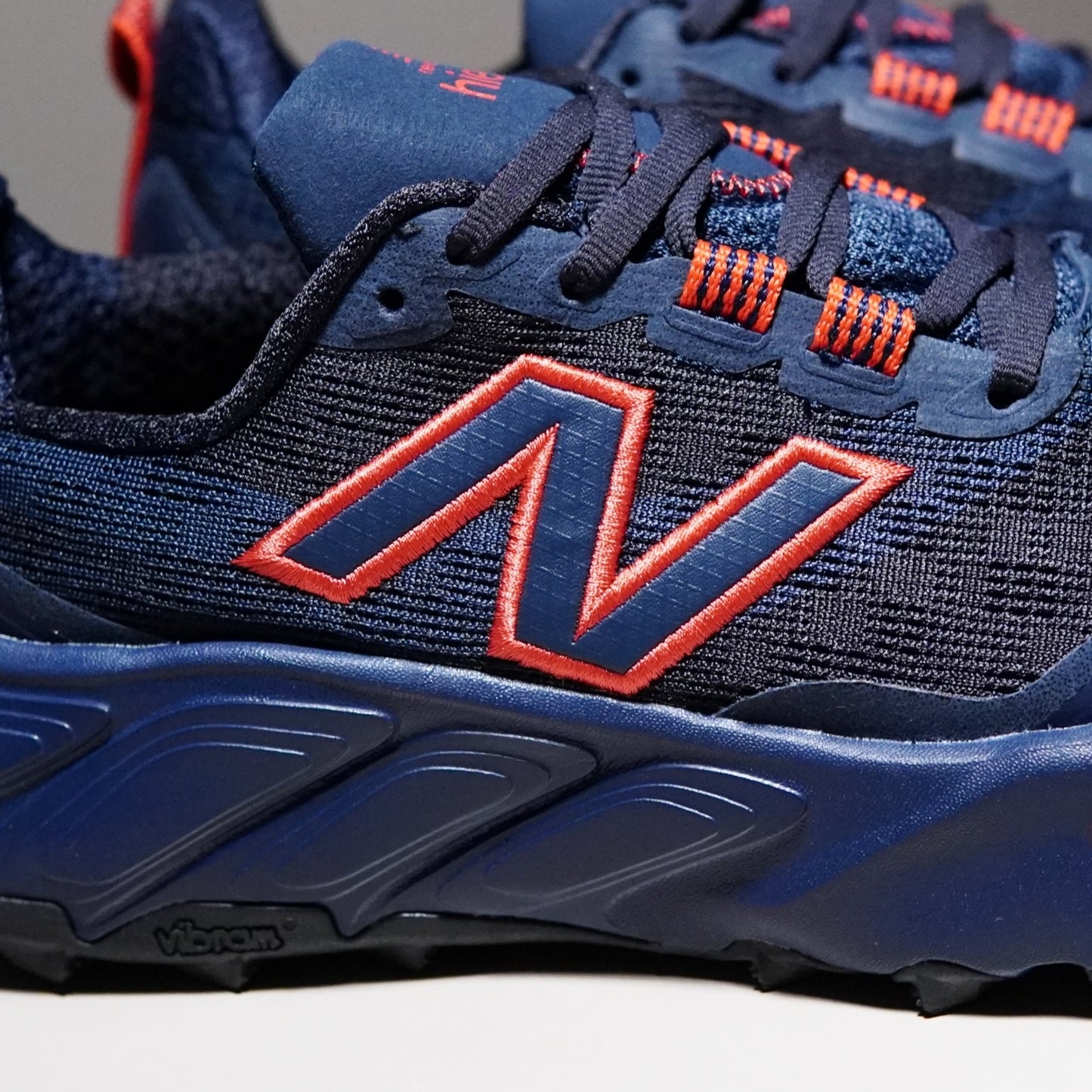 UV9NB05
