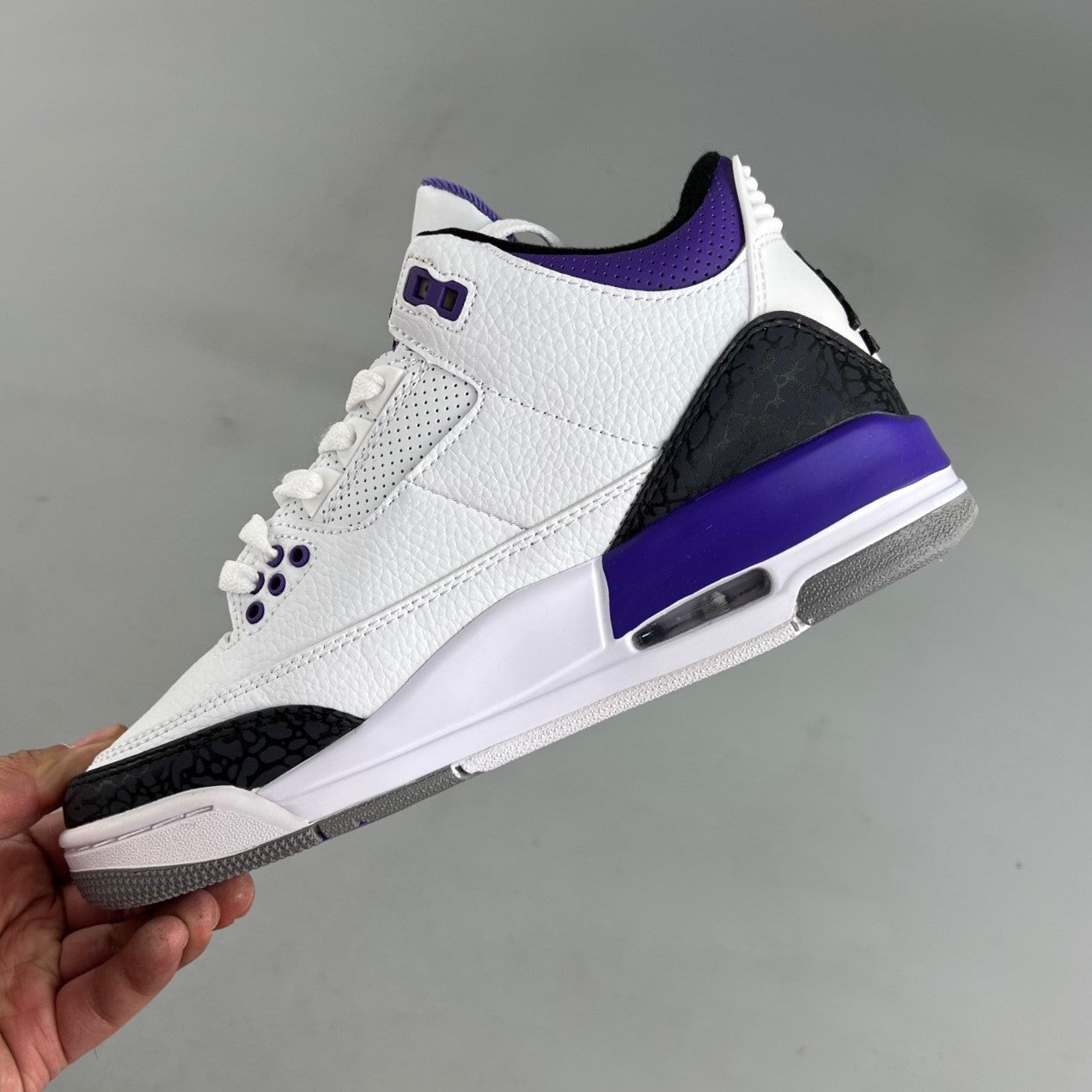 Air Jordan Retro 3 | White/Purple/Black HL421050315