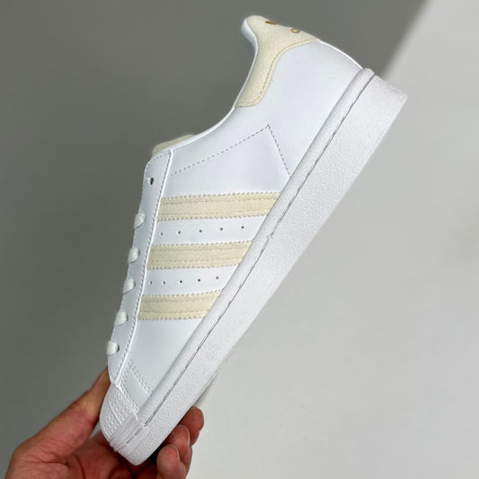 Adidas Originals Superstar | HL59800417