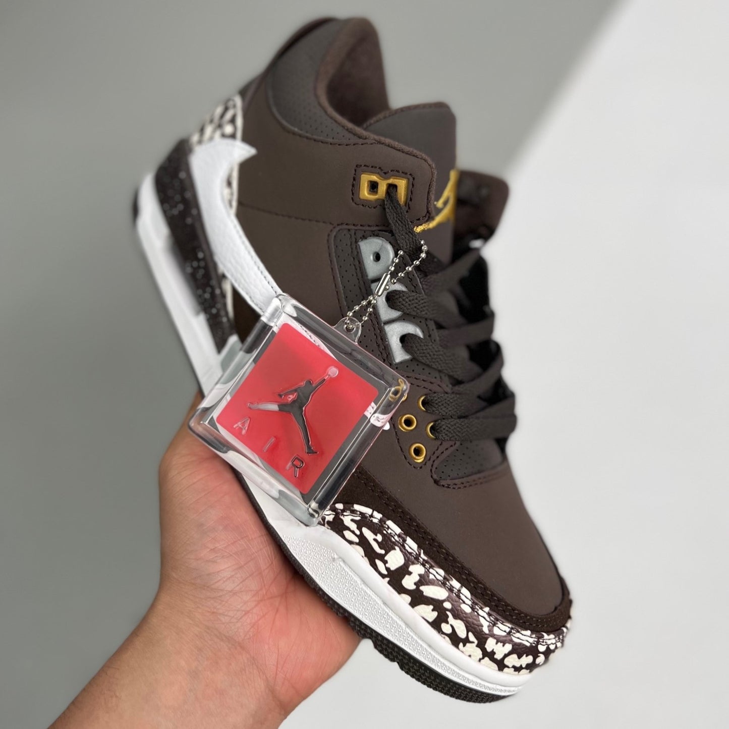 Air Jordan Retro 3 │Brown/White 03XHLF14