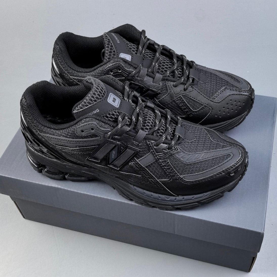 New Balance 1906R | Triple Black HL141700820