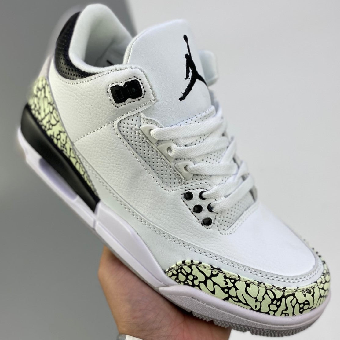 Air Jordan Retro 3 │White/Yellow 01HHLY13