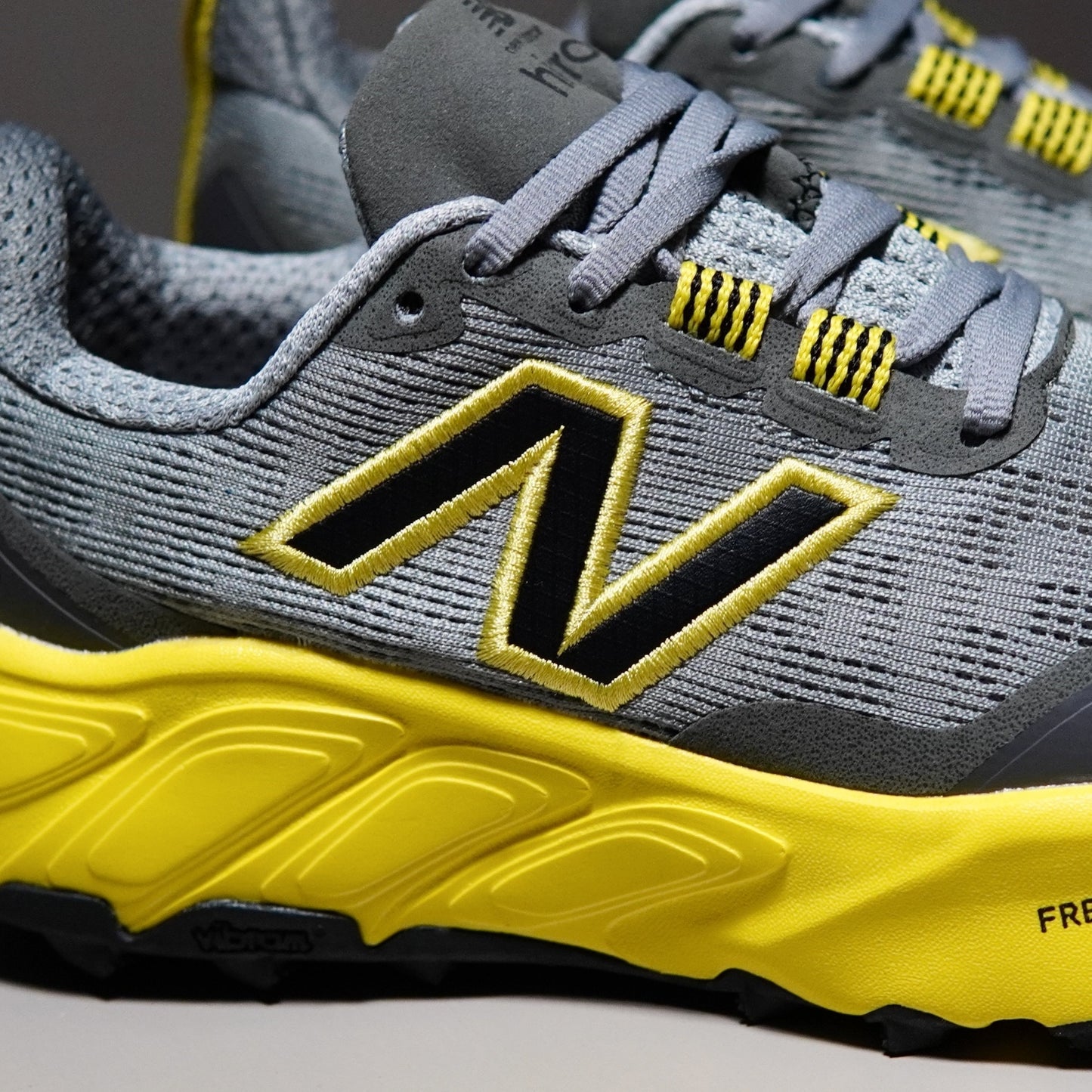 UV9NB06
