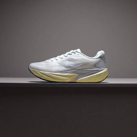 New Balance FuelCell Rebel v5 | NB080023FR09