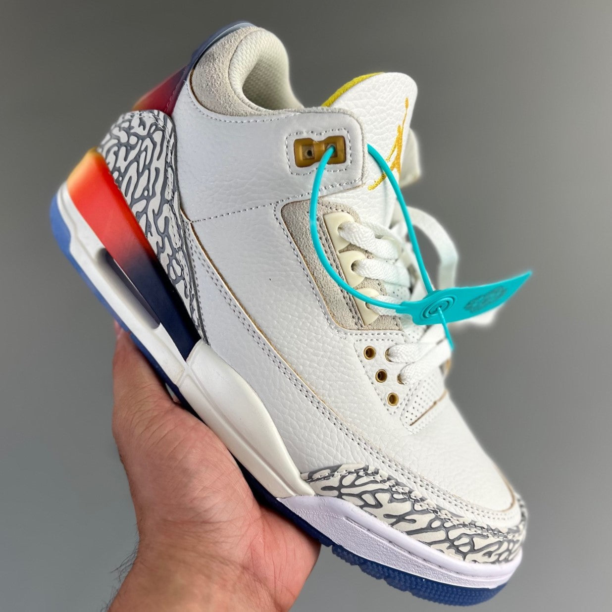 Air Jordan Retro 3 │Jbalvin White/Blue/Red HL221600811