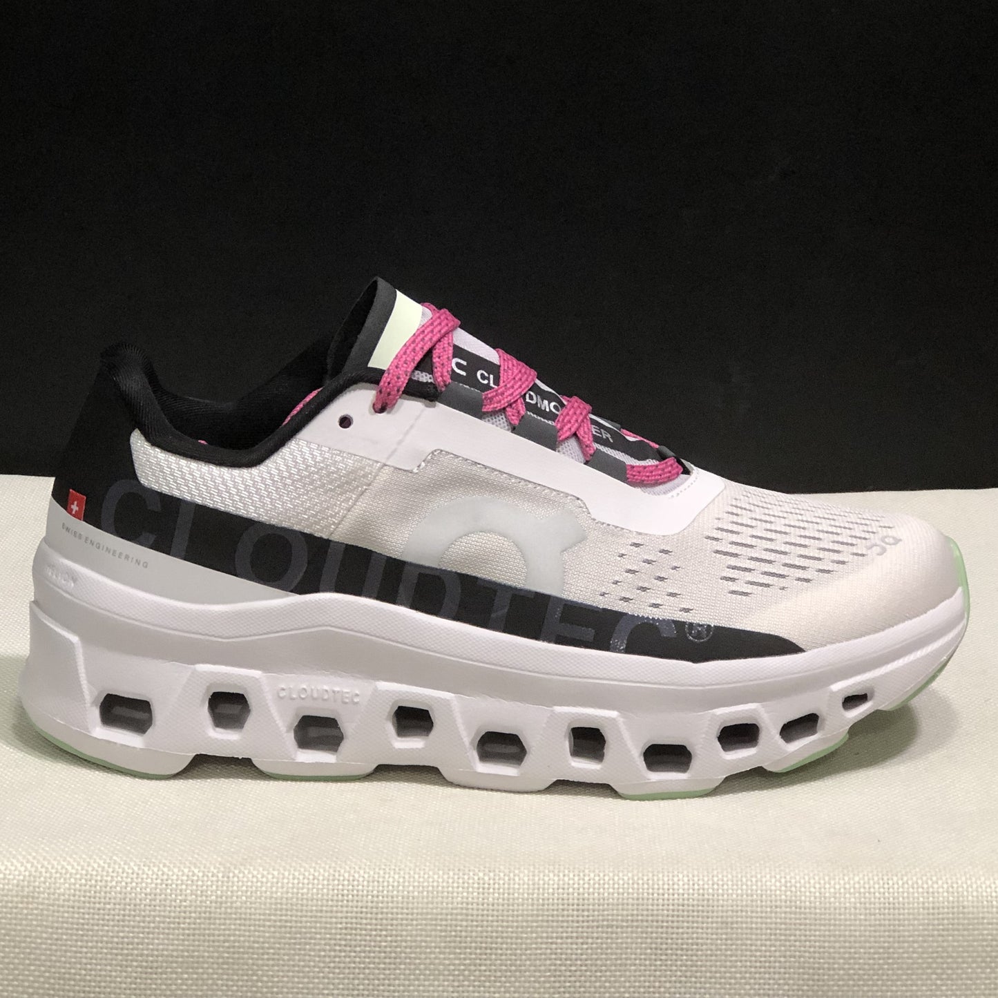 ON CLOUDMONSTER| White/Black