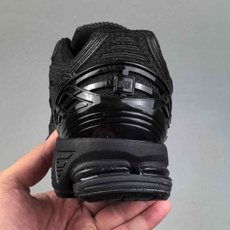 New Balance 1906R | Triple Black HL141700820