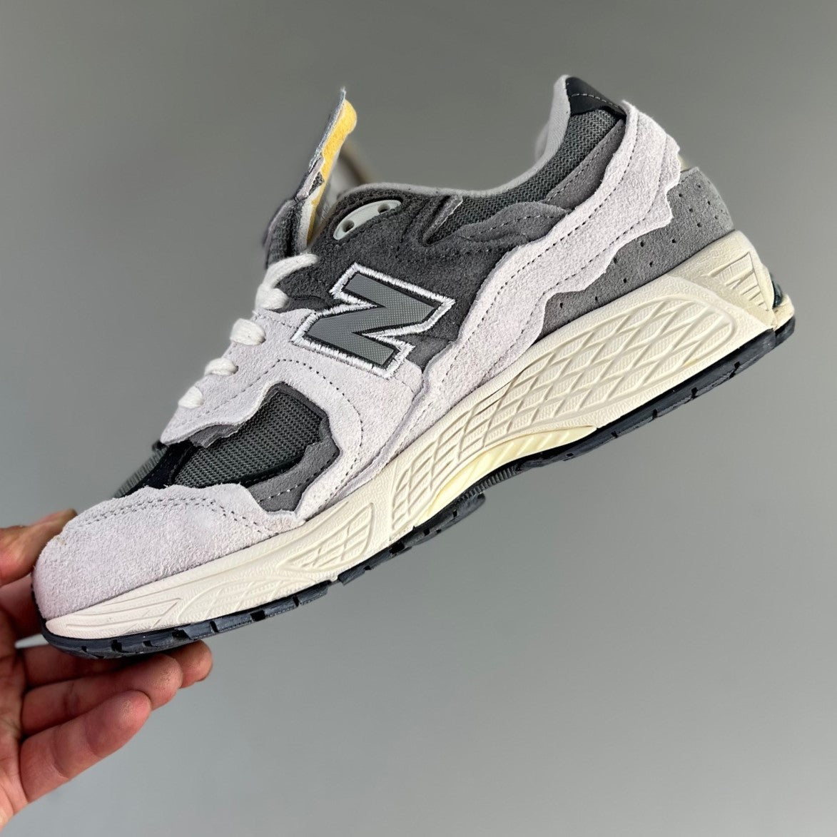 New Balance 2002R | Grey/White HL141400612