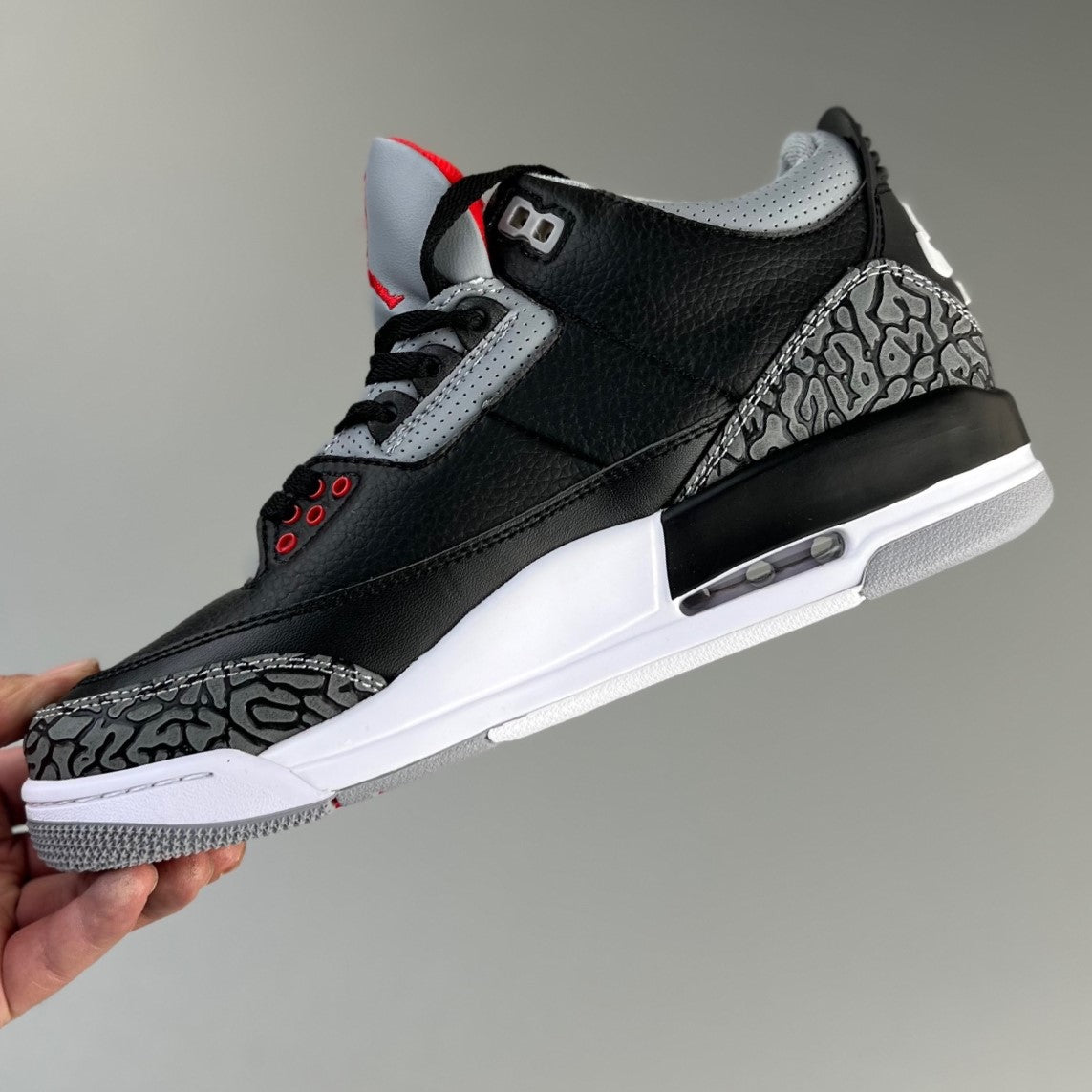 Air Jordan Retro 3 | Black HL111500329