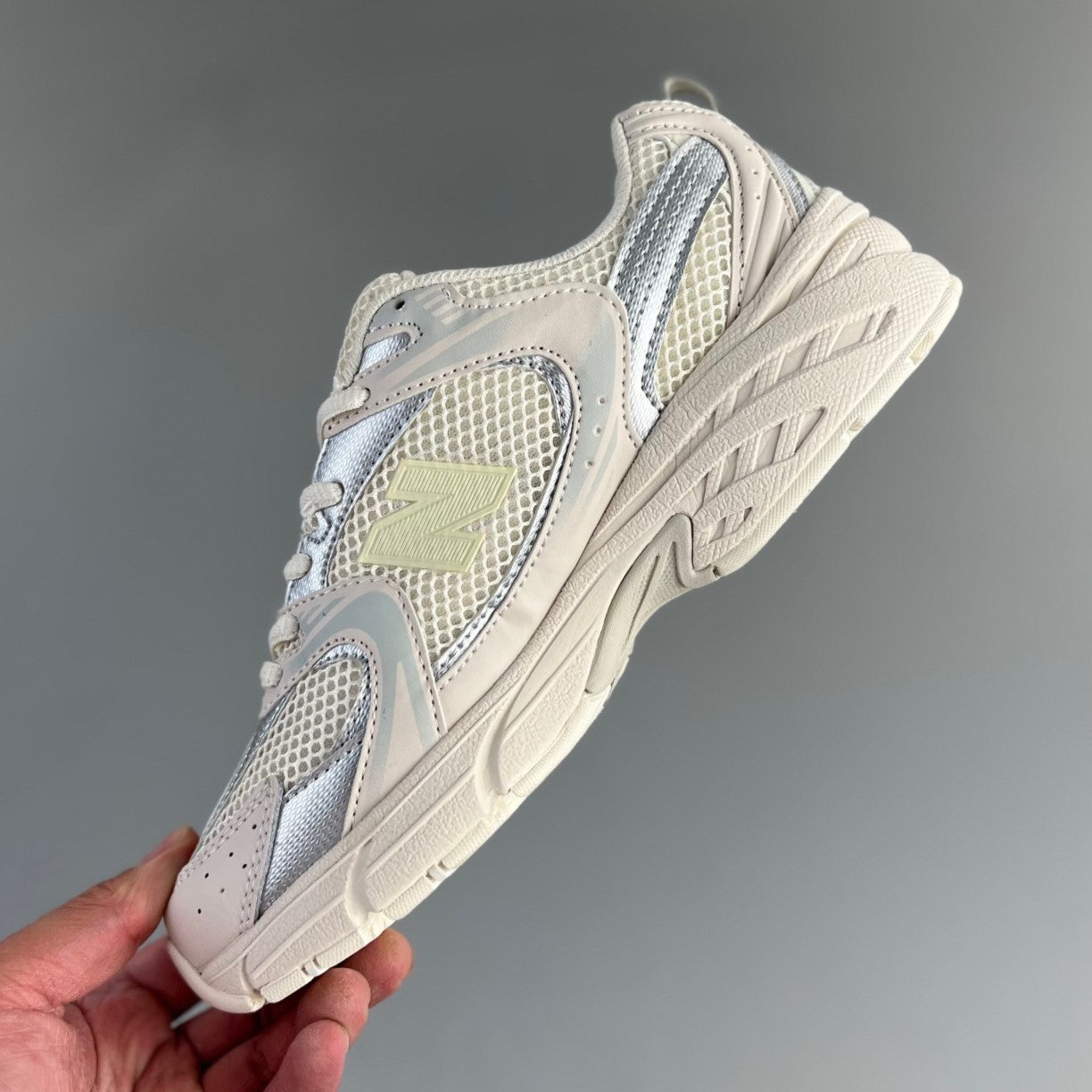New Balance 530 | Grey Beige HL17950806