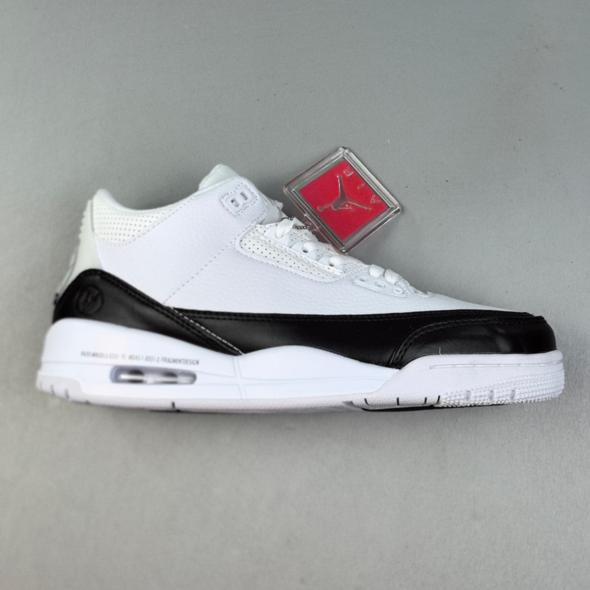 Air Jordan Retro 3 │White/Black 00HHLL121220