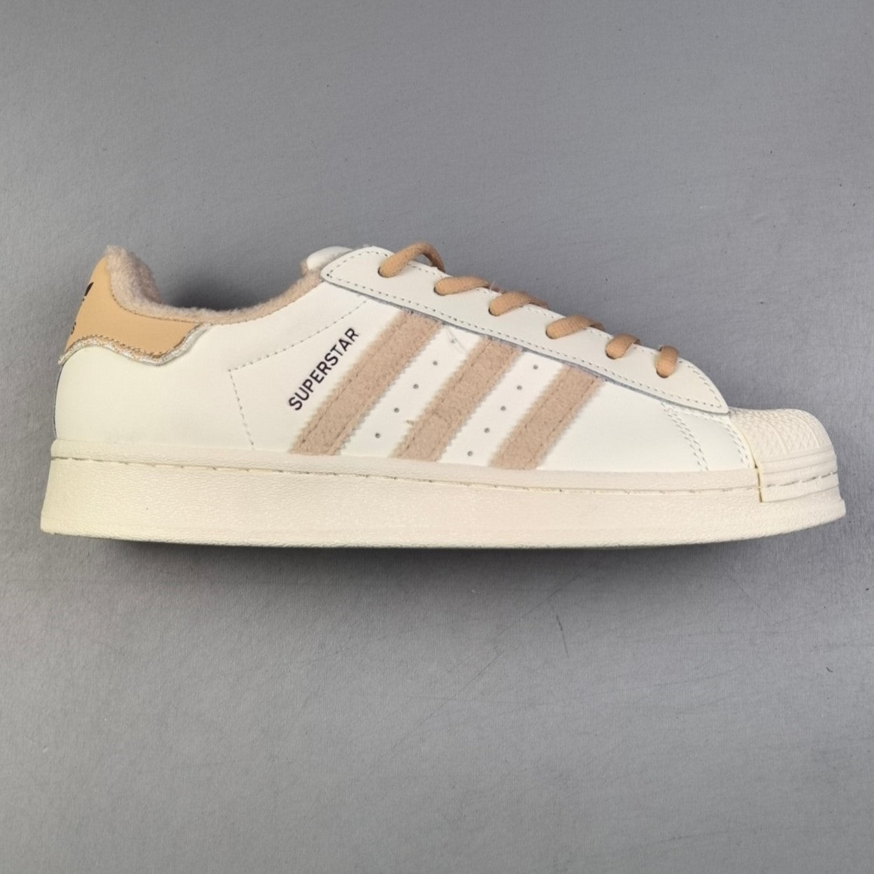 Adidas Originals Superstar | Beige HL591200331