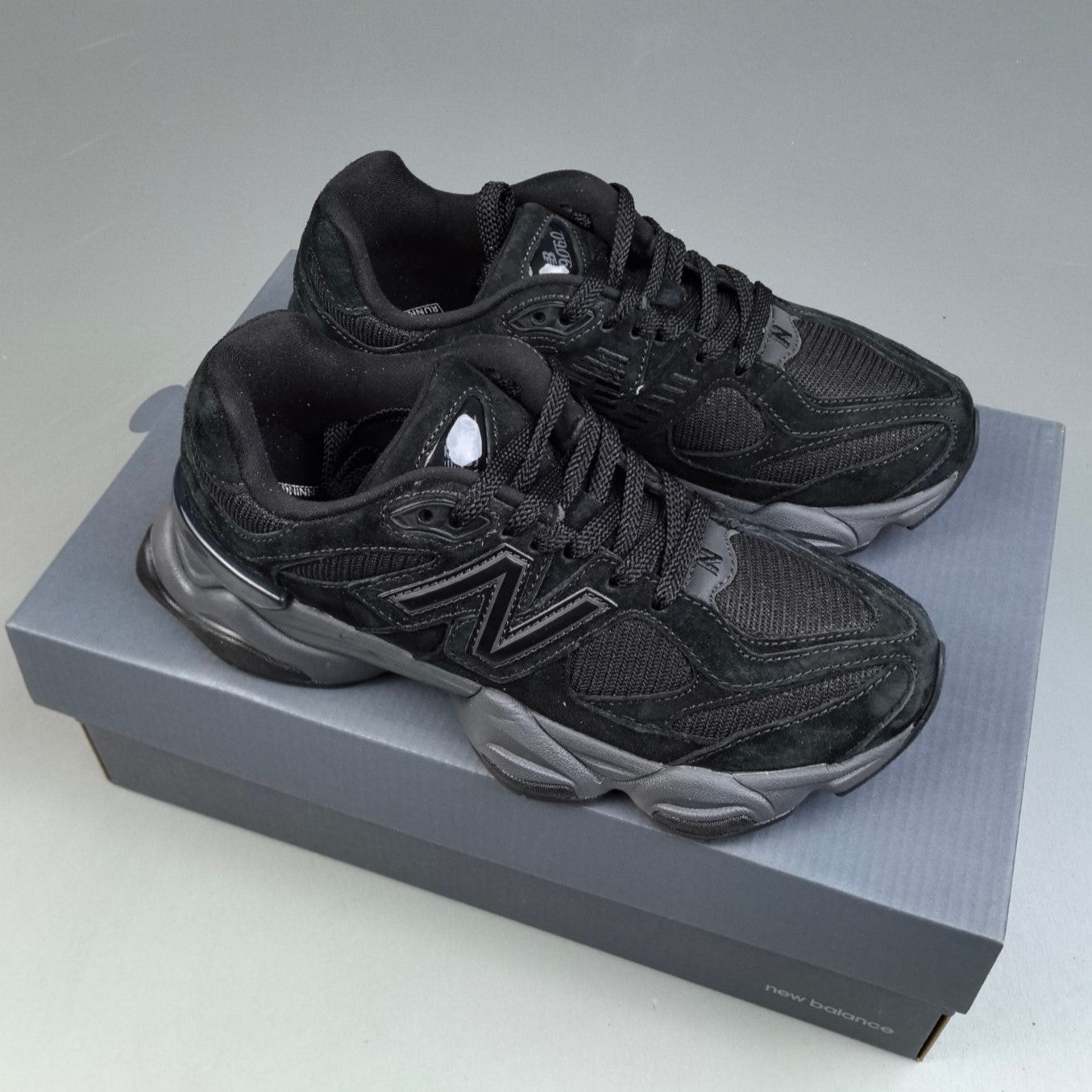 New Balance 9060 | Black HL091801229