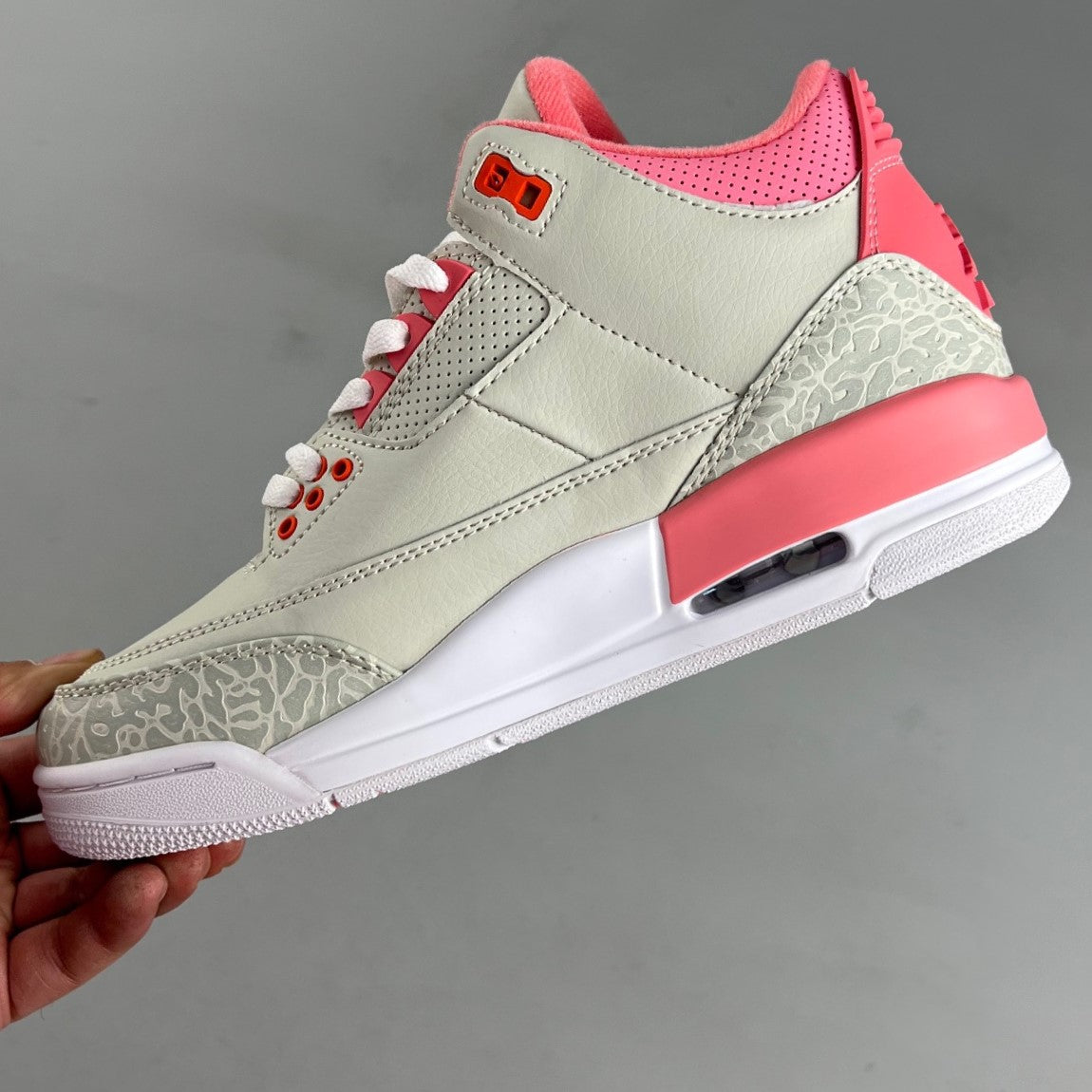 Air Jordan Retro 3 | Beige/Pink HL421050315