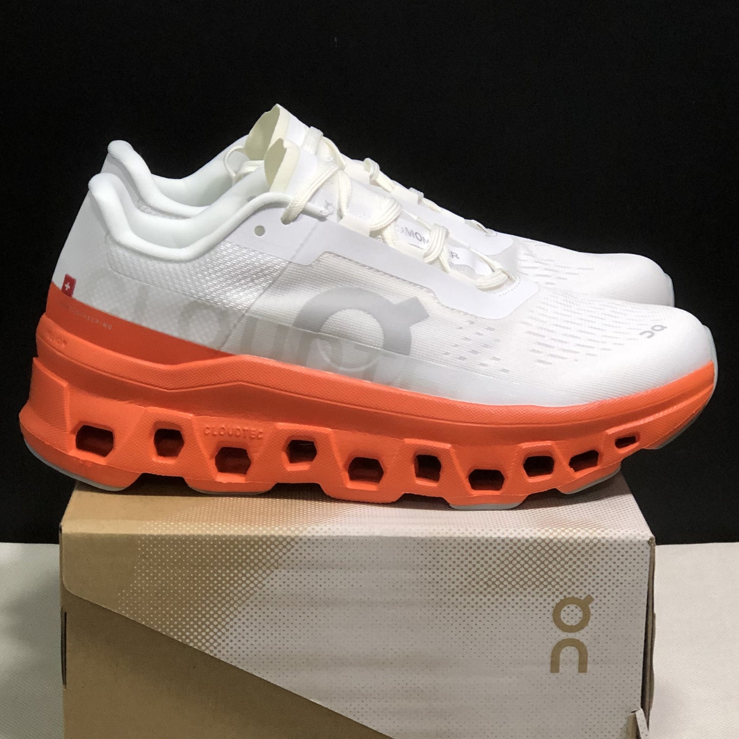 ON CLOUDMONSTER| White/Flame