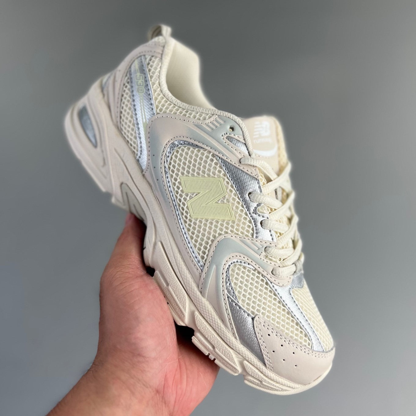 New Balance 530 | Grey Beige HL17950806