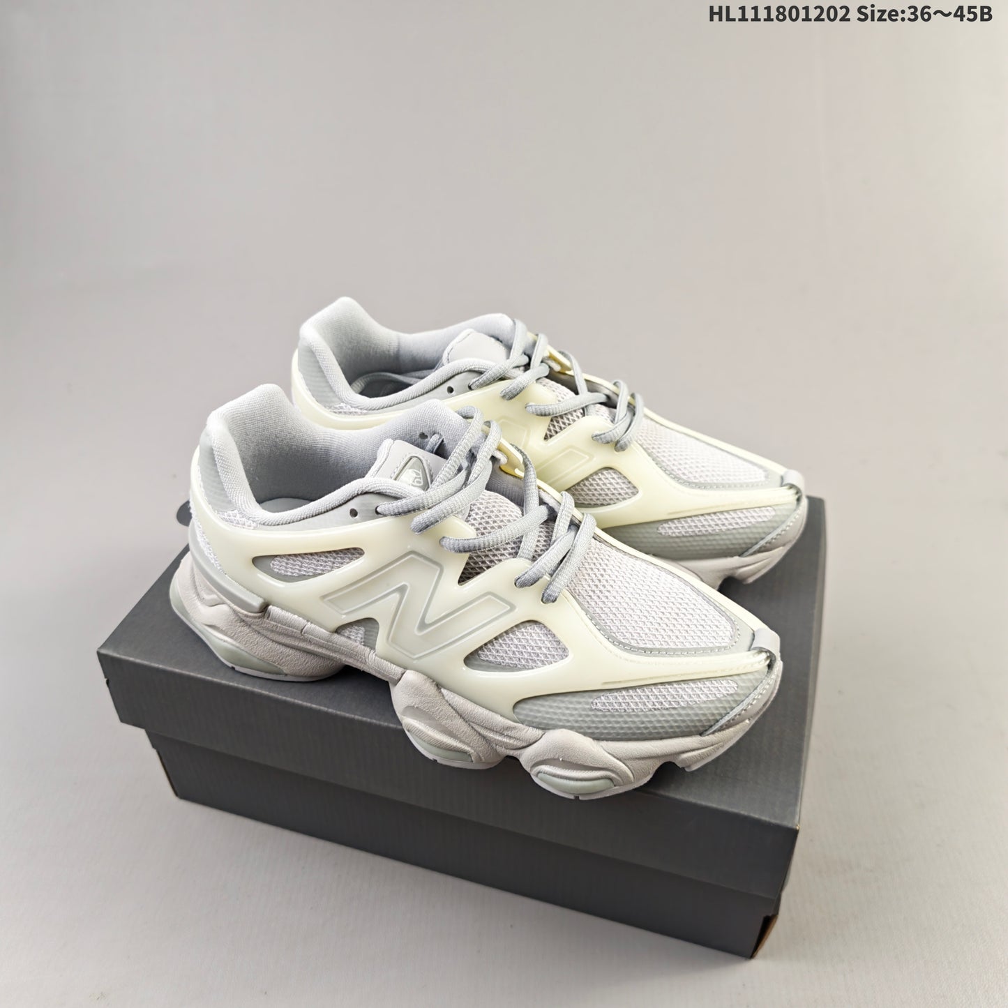 New Balance 9060 | HL031800808