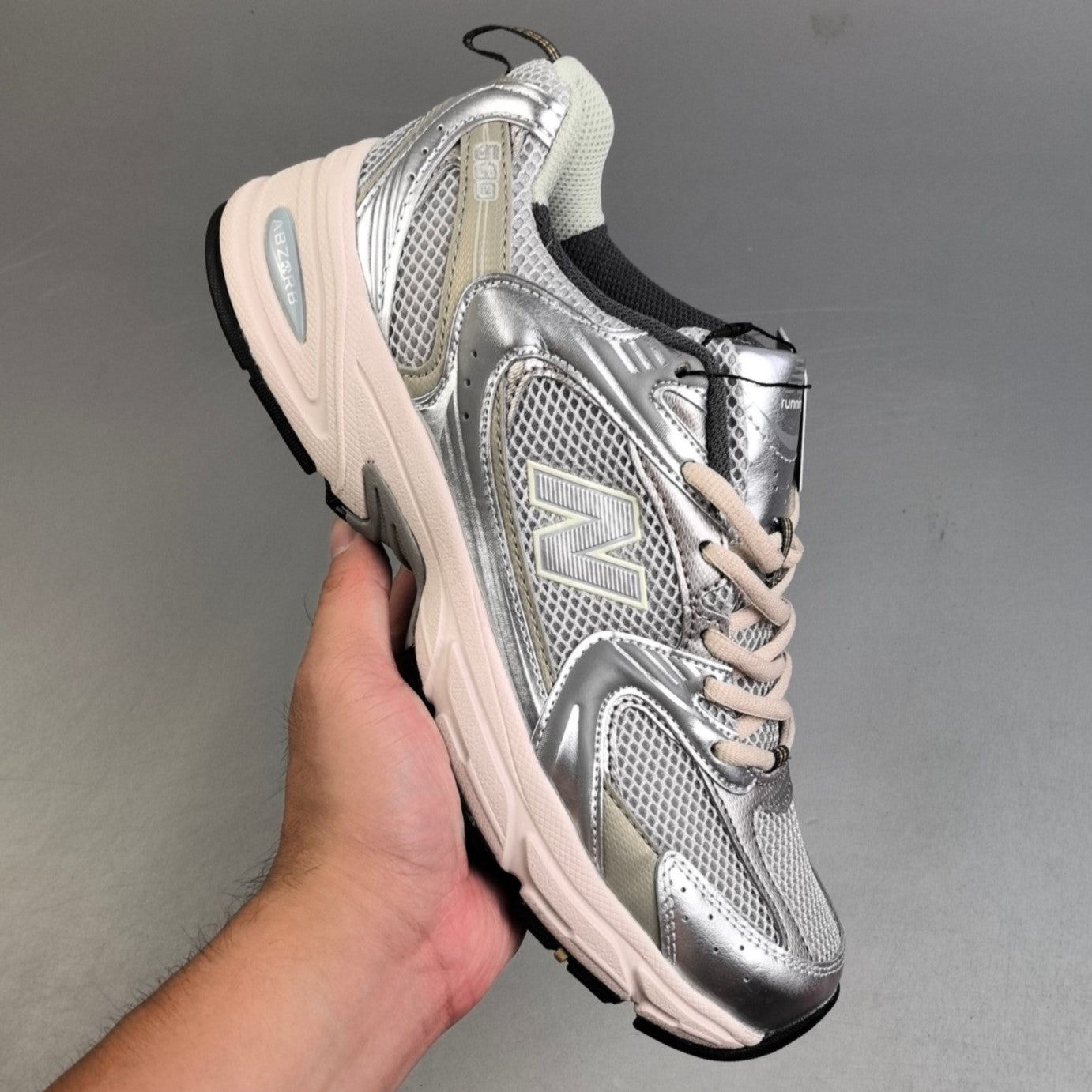 New Balance 530 | Silver Khaki HL111300823