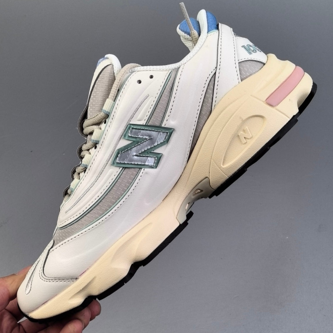 New Balance 1000R | Angora Moonrock HL541800410