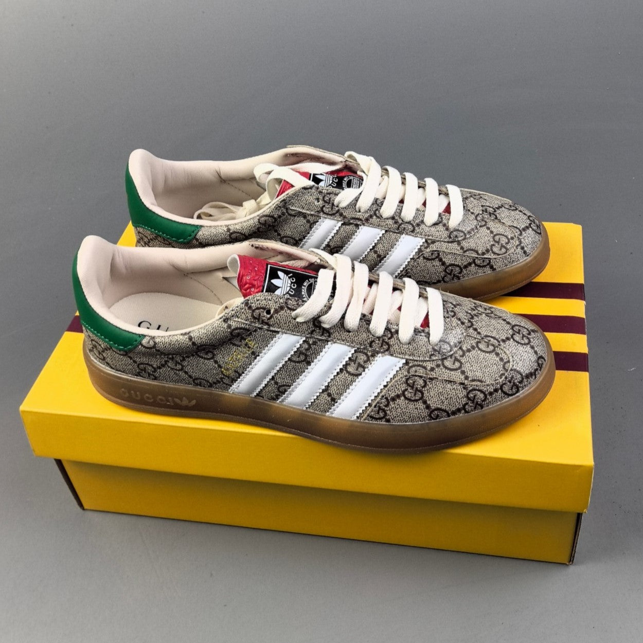 Adidas GAZELLE INDOOR │HL20800521