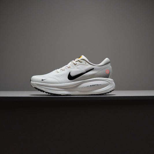 Nike Air Zoom Vomero 18X | NAV18X400302