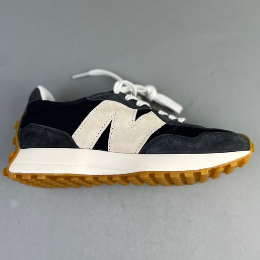 New Balance 327 | HL091300822