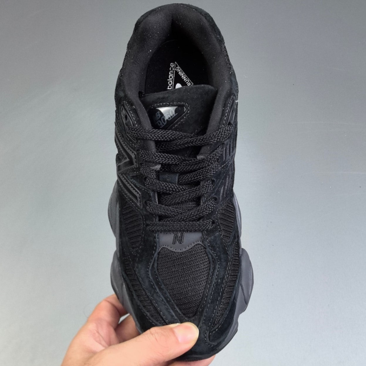 New Balance 9060 | Black HL091801229