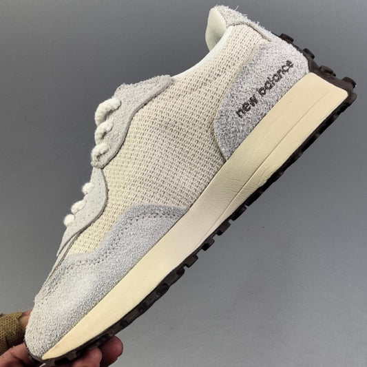 New Balance 327 | HL141200228