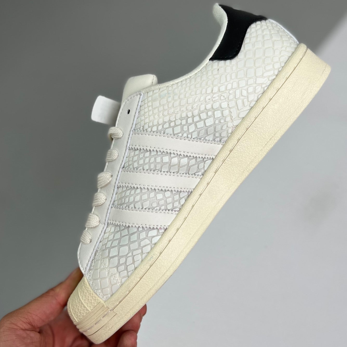 Adidas Originals Superstar Atmos | Beige Sneakers Low 04HHLM12