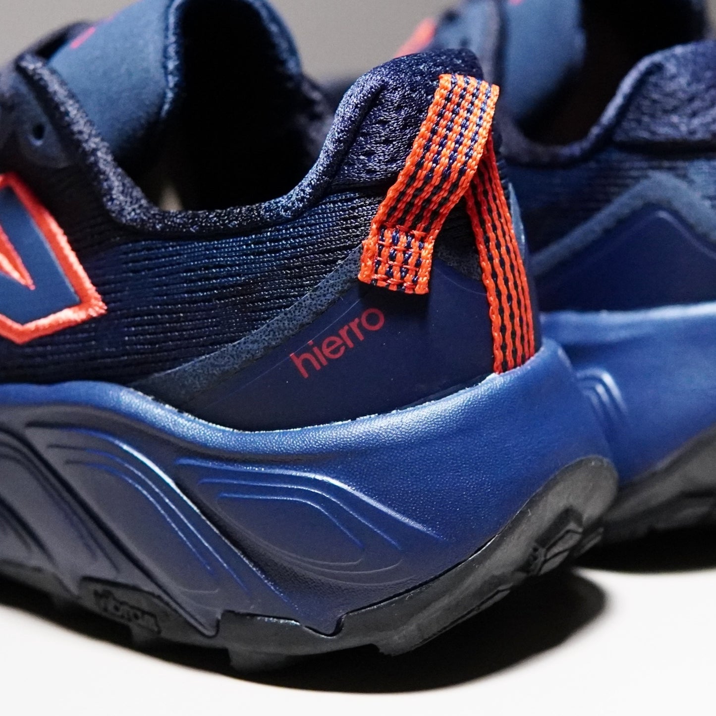 UV9NB05