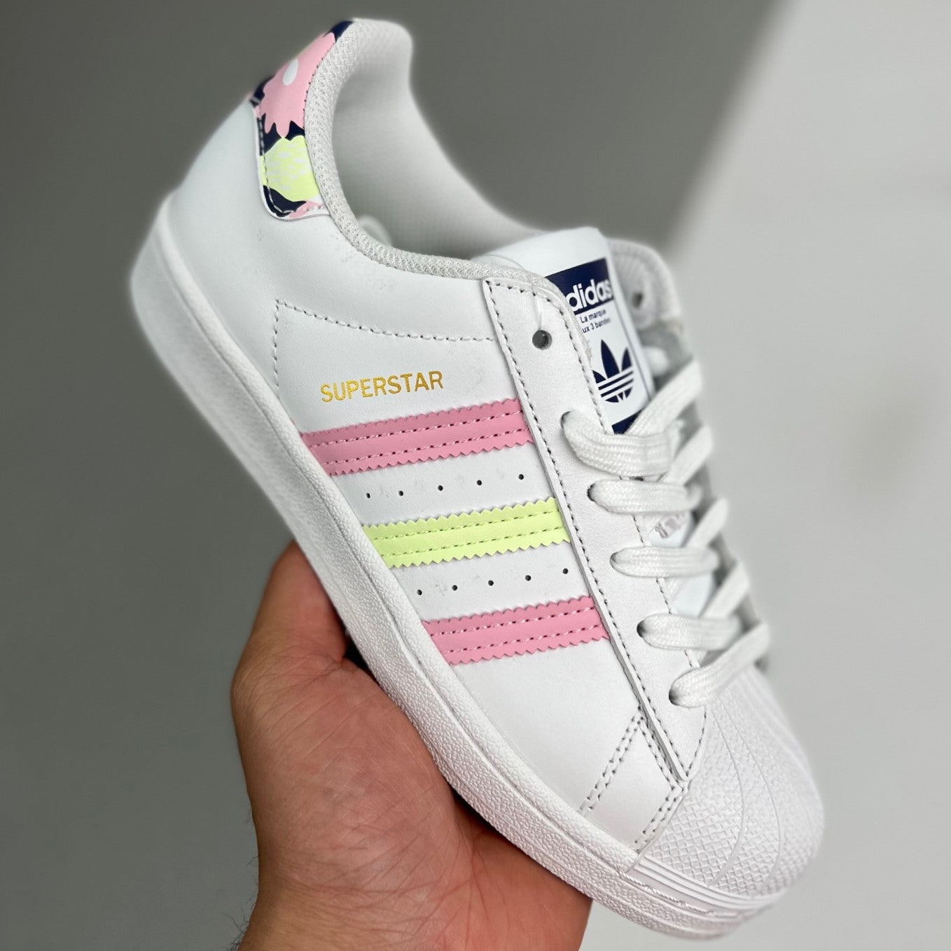Adidas Originals Superstar | White/Pink 00HHLY13
