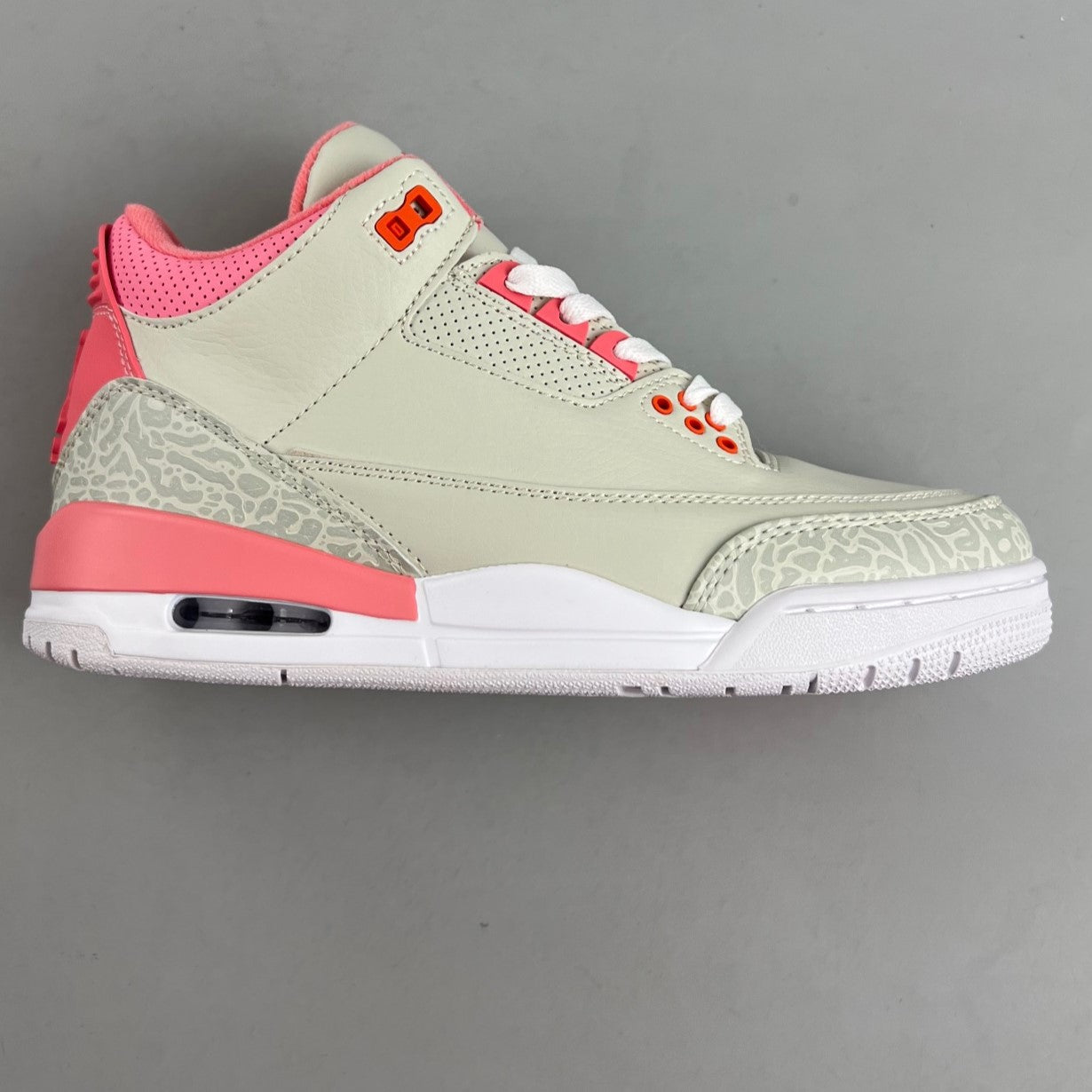 Air Jordan Retro 3 | Beige/Pink HL421050315