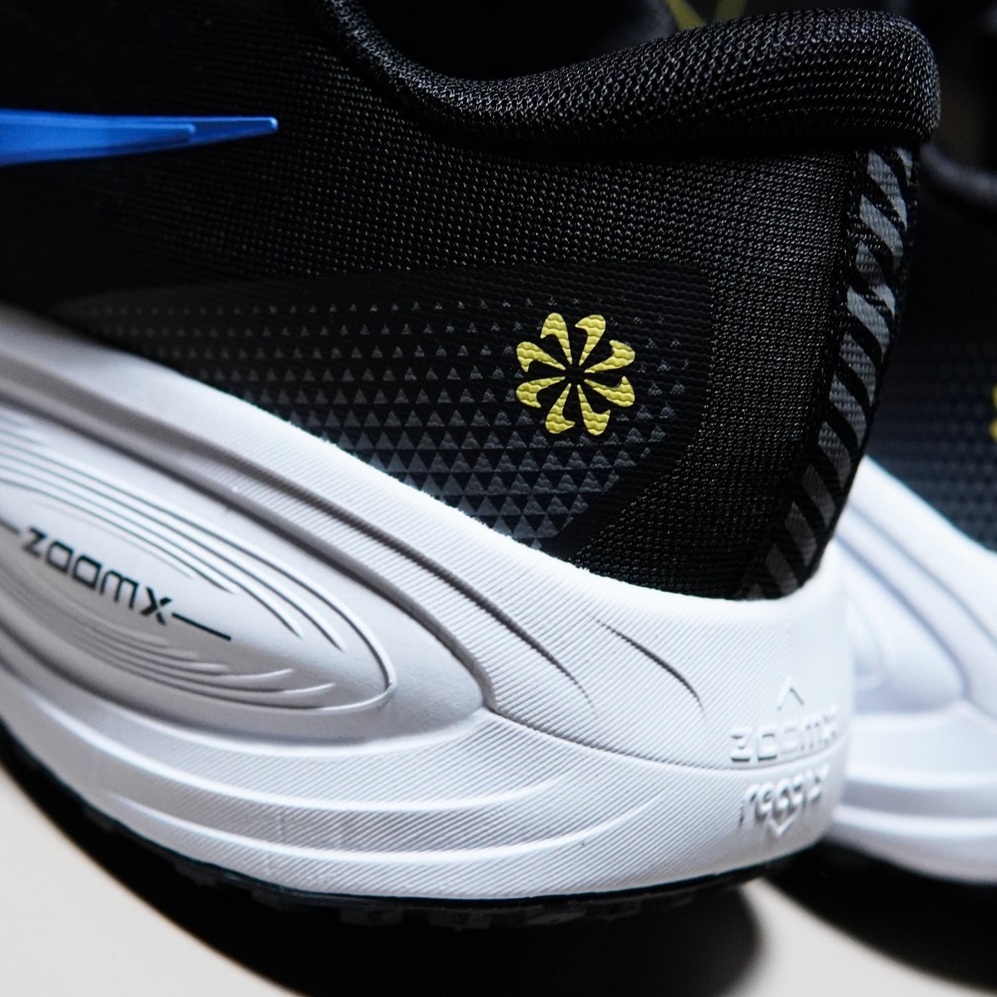 Nike Air Zoom Vomero 18X | NAV18X400307