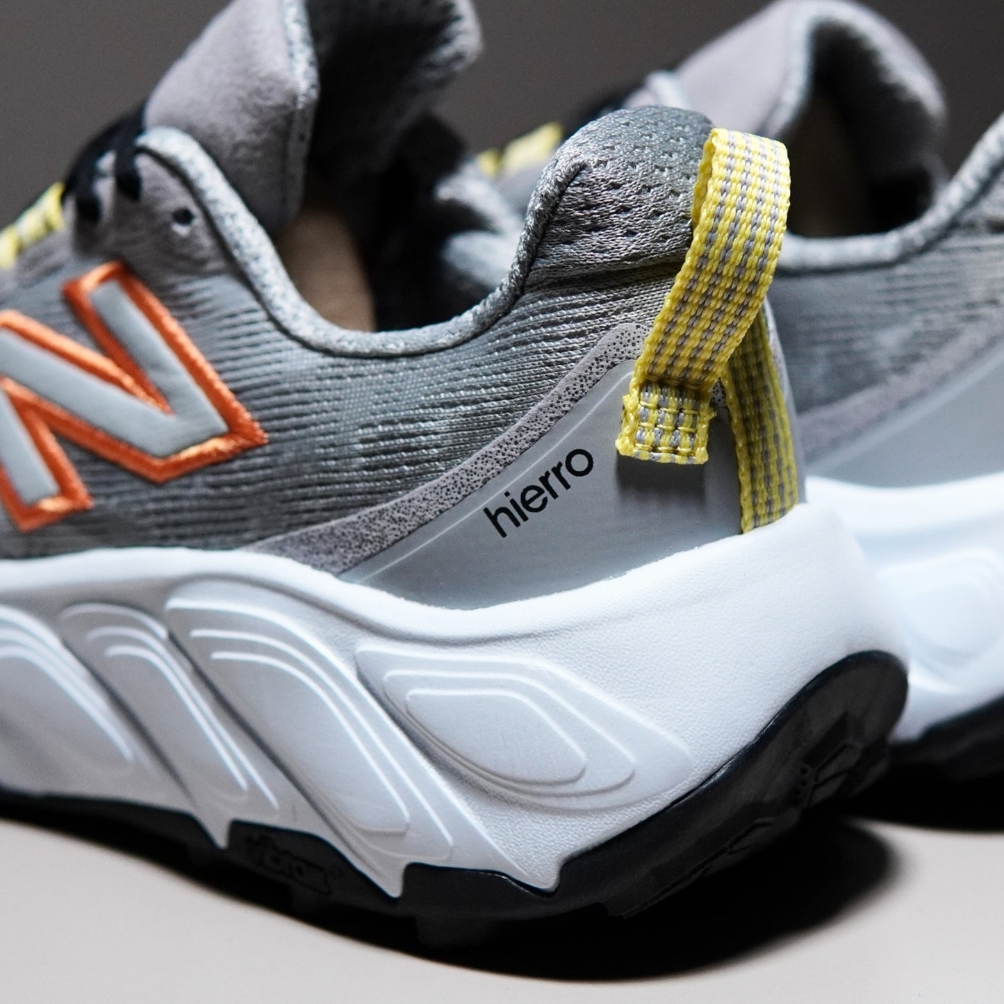 UV9NB03