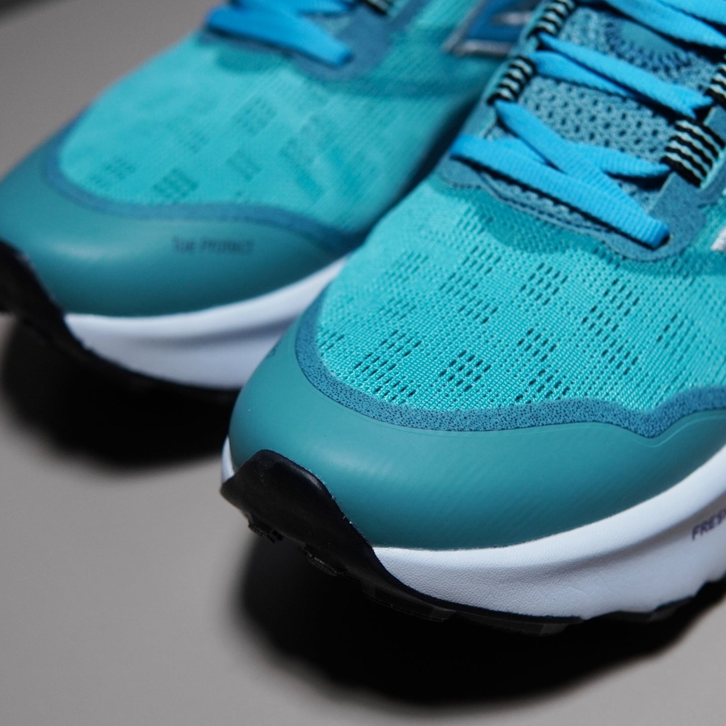 UV9NB04