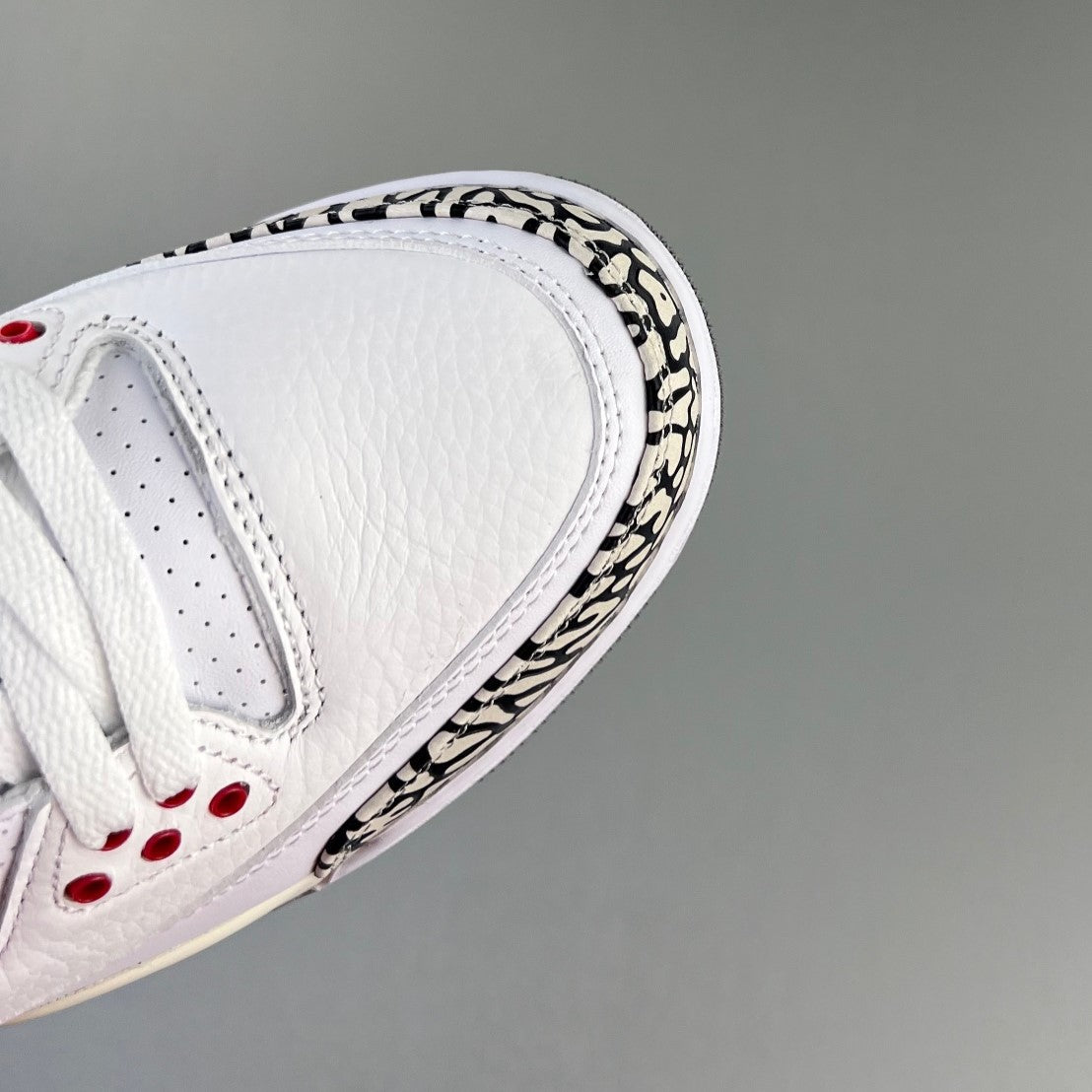 Air Jordan Retro 3 │White/Black 00HHLL320318