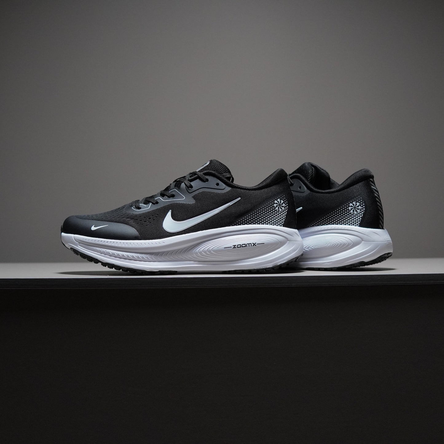 Nike Air Zoom Vomero 18X | NAV18X400301