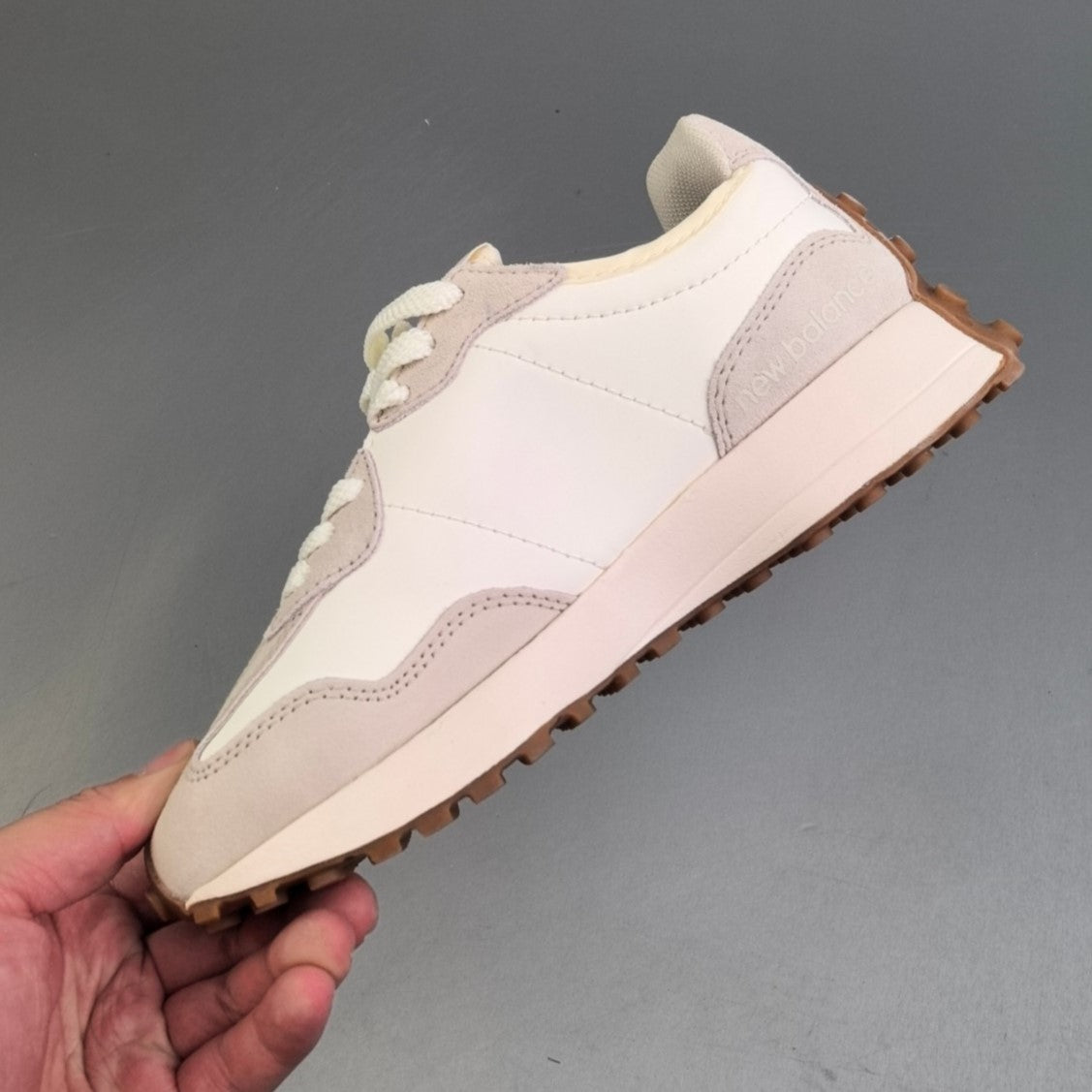 New Balance 327 | FUCHSIA HL401300924