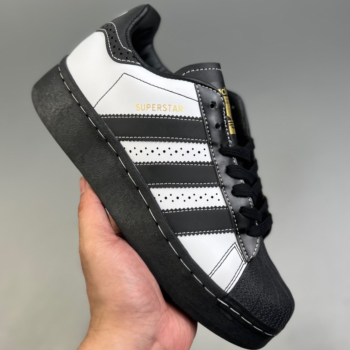 Adidas Originals Superstar XLG | Black/White HL621300120