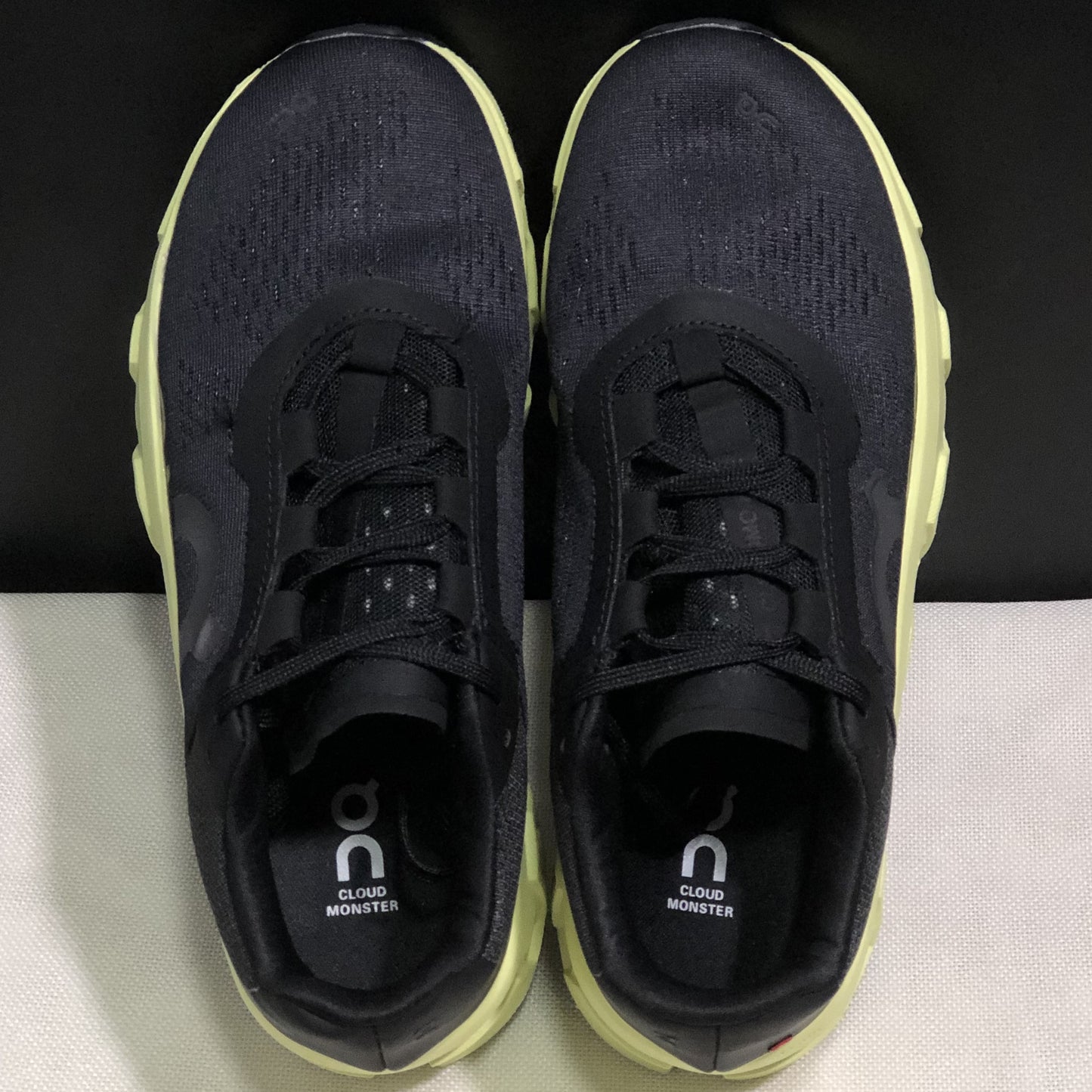 ON CLOUDMONSTER| Black/Yellow