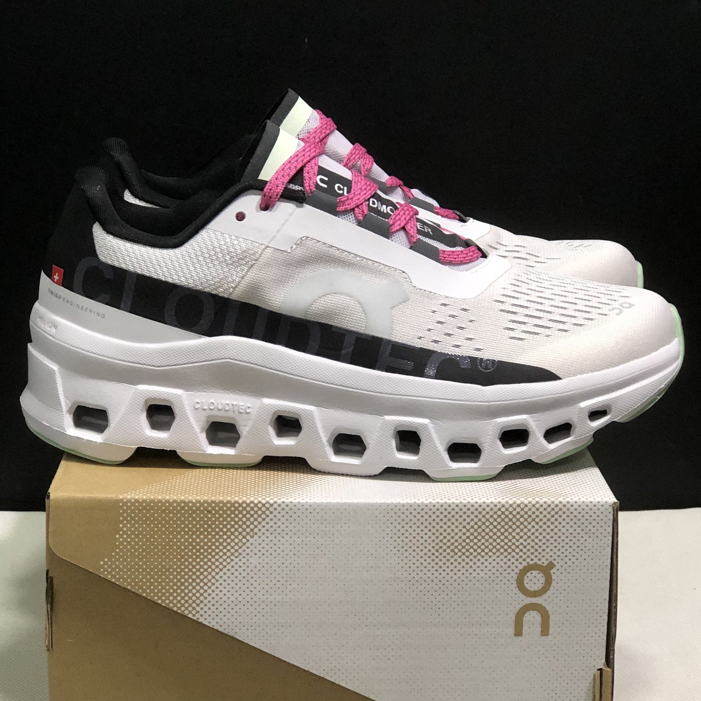 ON CLOUDMONSTER| White/Black