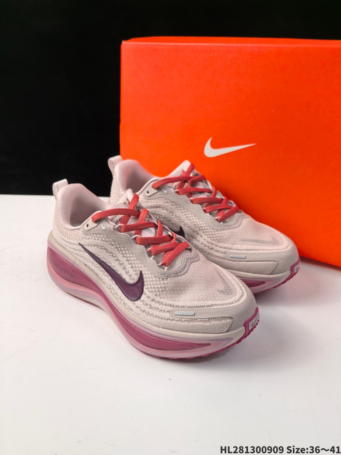 Nike Vomero Plus | NV18P400306