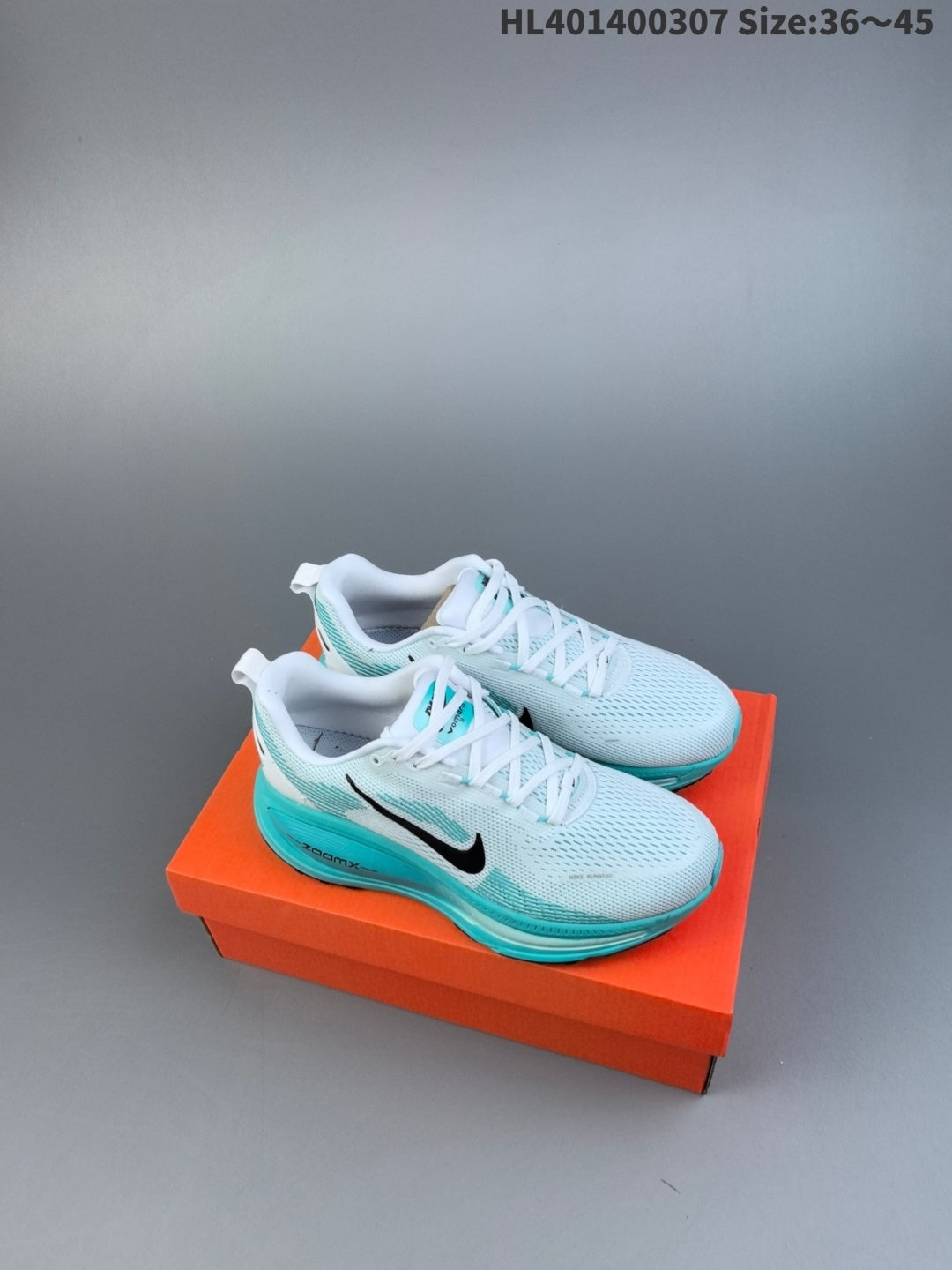 Nike Vomero 18 | HL401400307