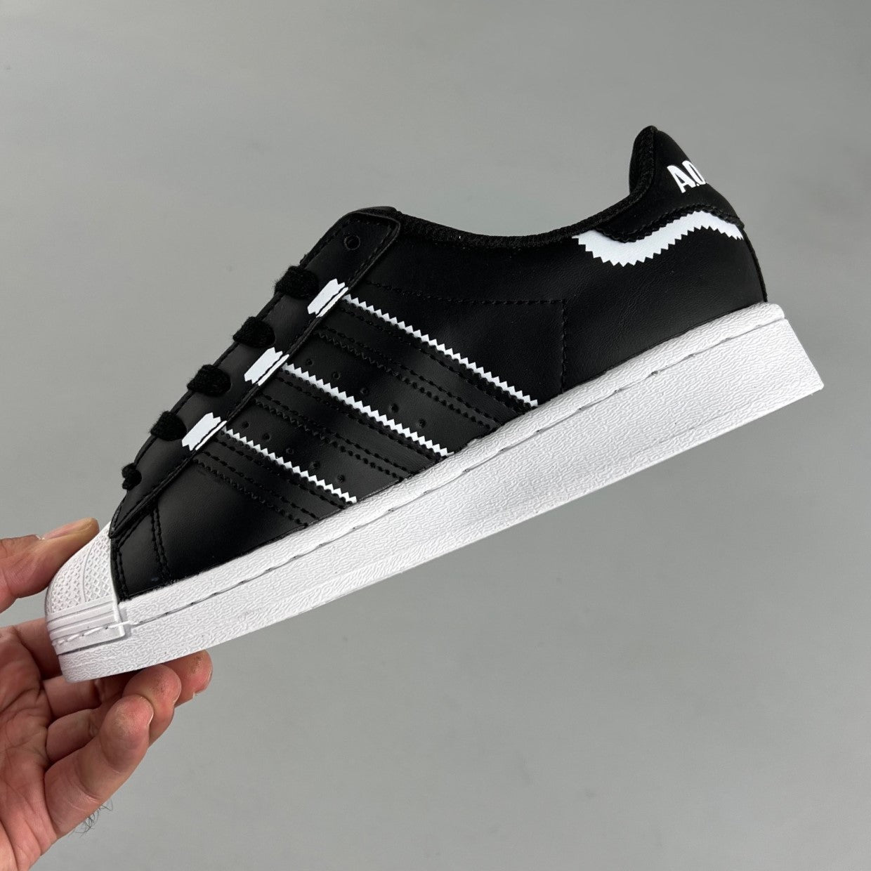 Adidas Originals  Superstar  | Black/White 50HHLP121210