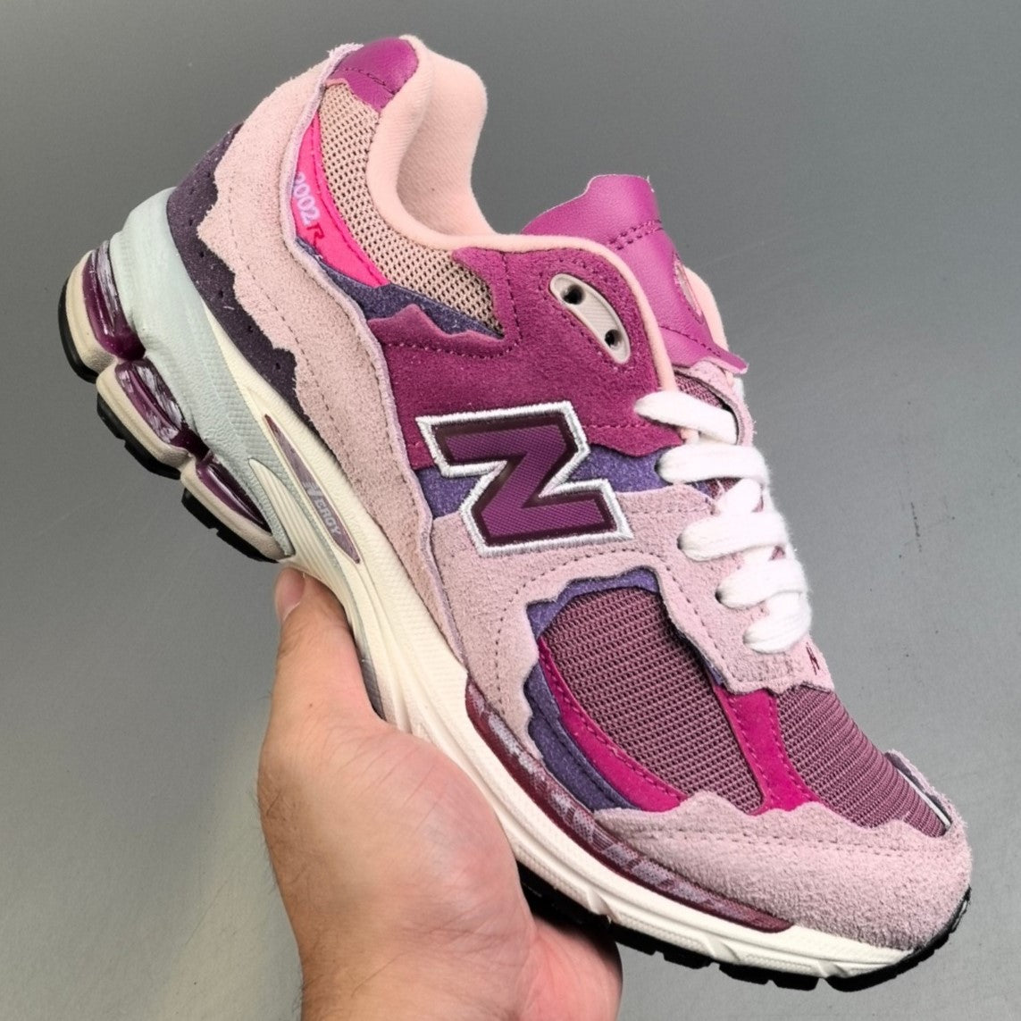 New Balance 2002R   │Pink/Purple HL351251108