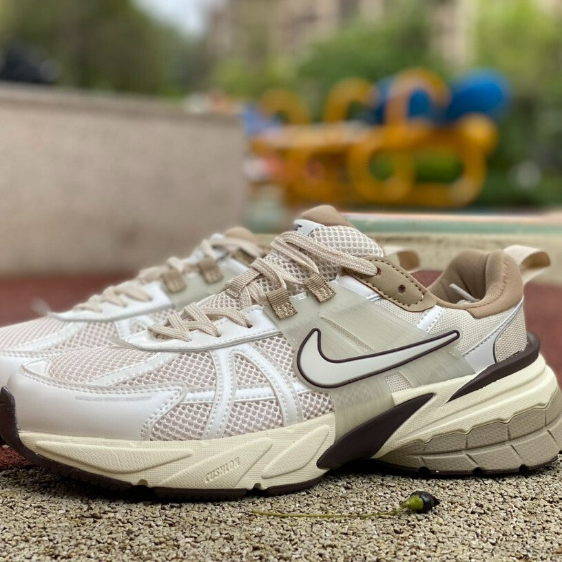 Nike V2K Run | FD0736-100