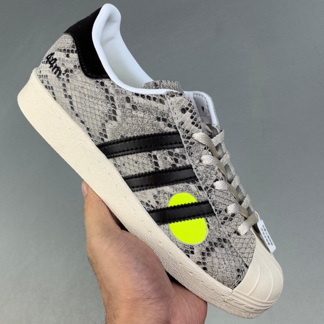 Adidas Originals  Superstar 82 Trainers | Bliss / Core Black / Cream White HL591701219