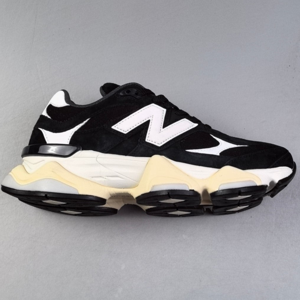 New Balance 9060 | Black/White HL031800723